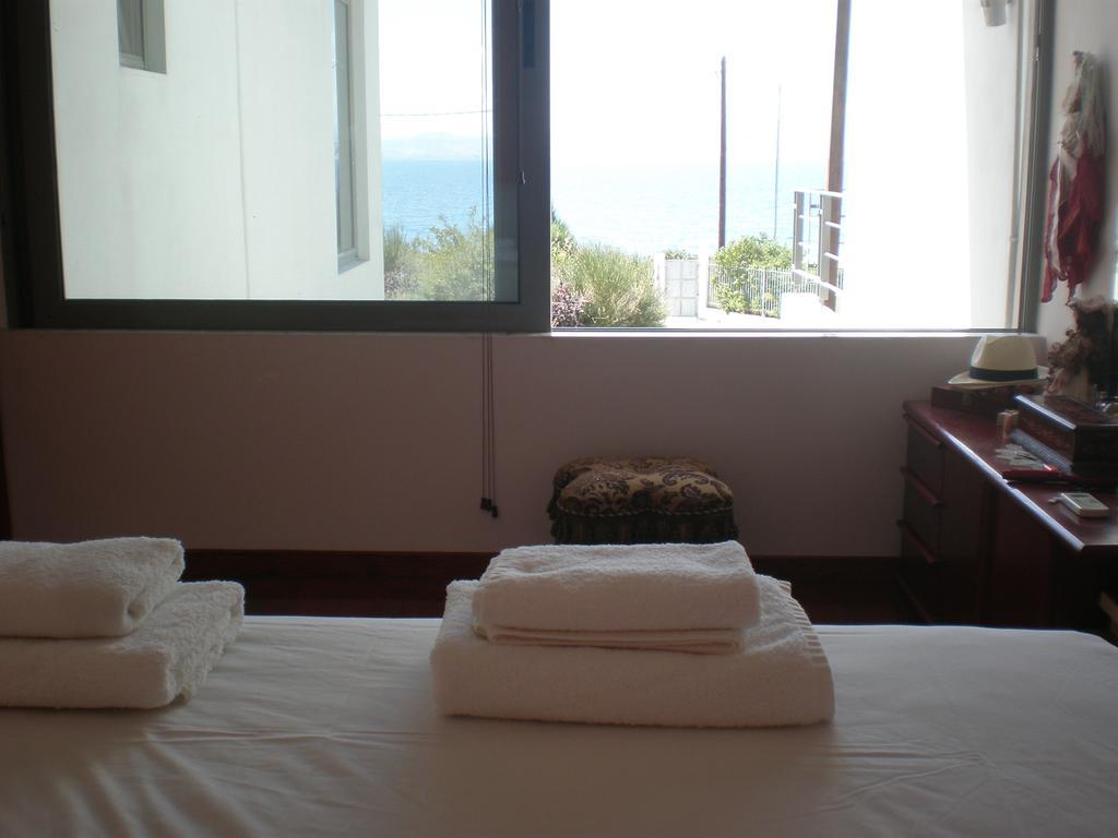 Marvelous House By The Sea Vila Limni Vouliagmenis Exterior foto