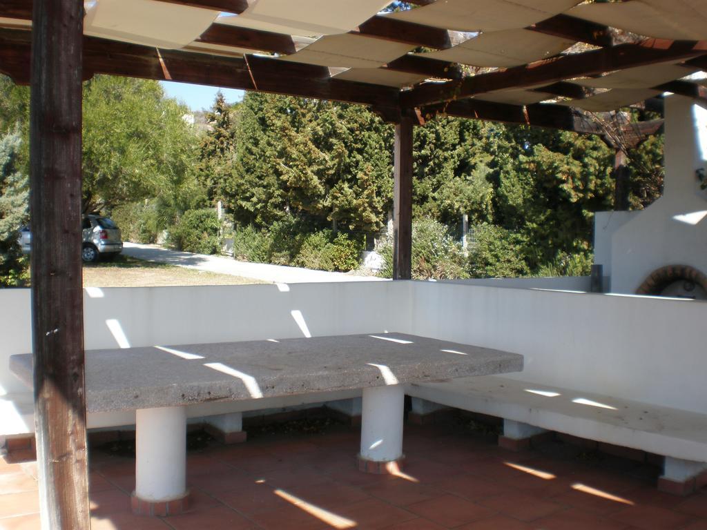 Marvelous House By The Sea Vila Limni Vouliagmenis Exterior foto